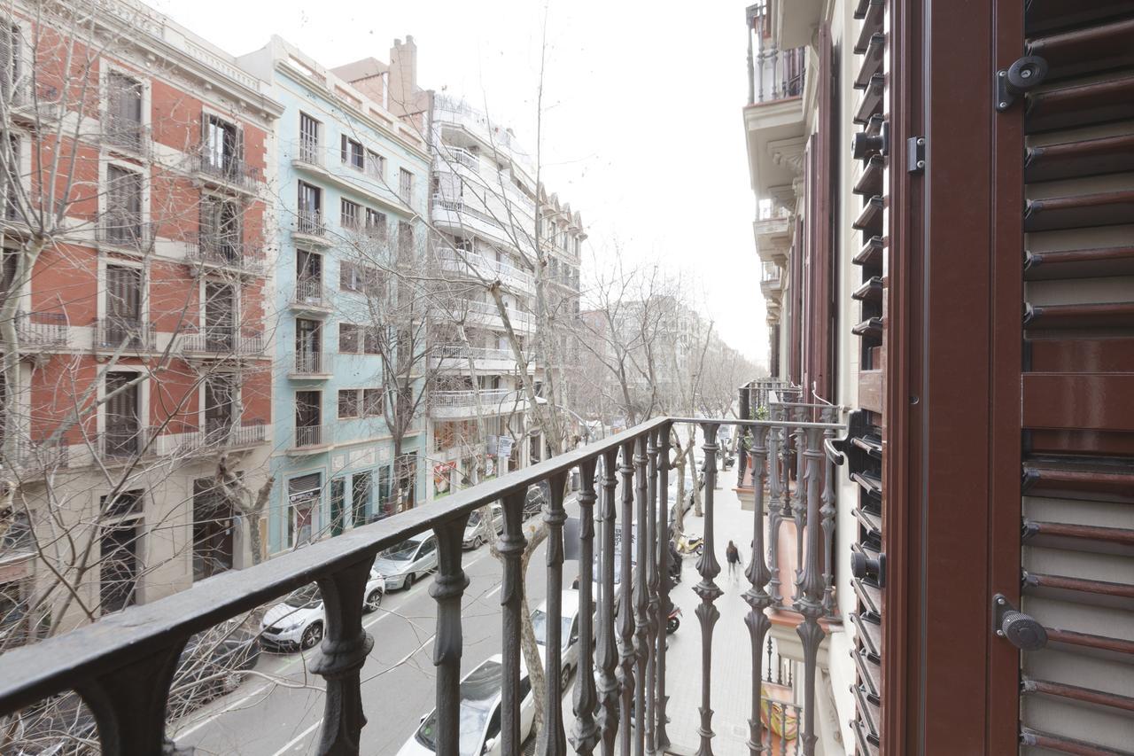 Akira Flats Roger De Flor Chic Apartment Barcelona Exterior photo